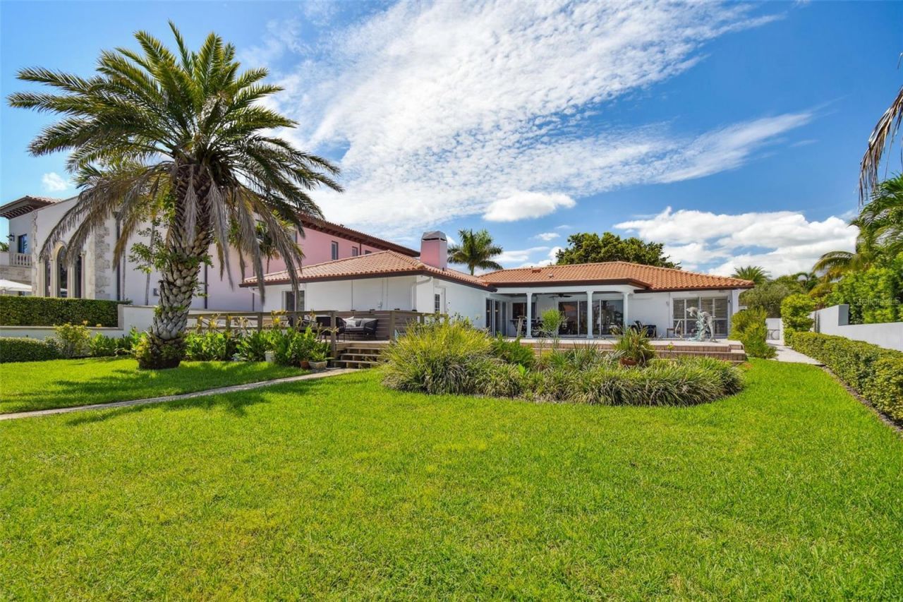 205 Harrison Avenue, Belleair Beach, FL 33786 Photo