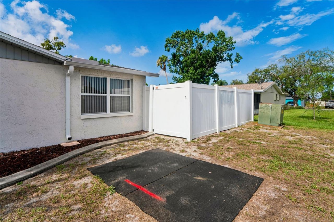 9205 Gray Fox Lane , Port Richey, FL 34668 Photo