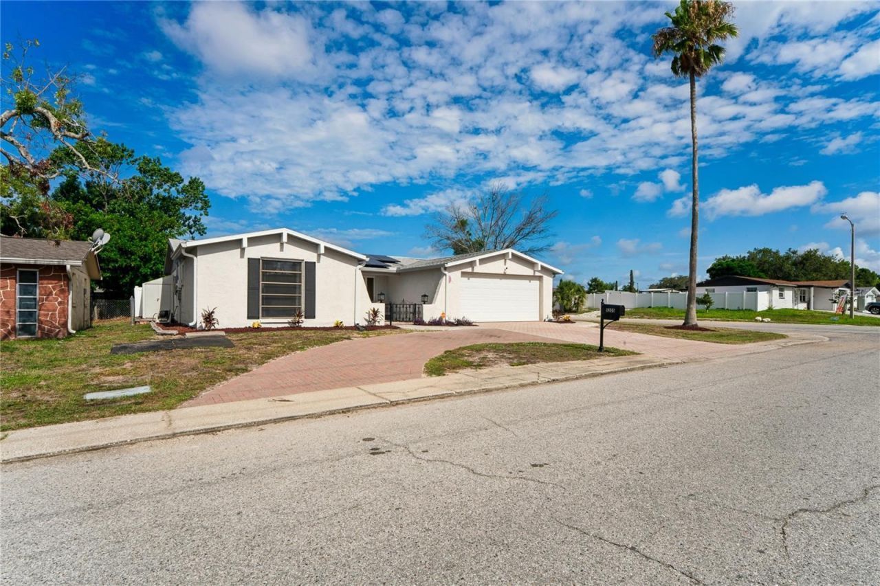 9205 Gray Fox Lane , Port Richey, FL 34668 Photo