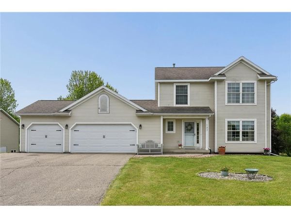 137 Kruger Lane, Ellsworth, WI 54011