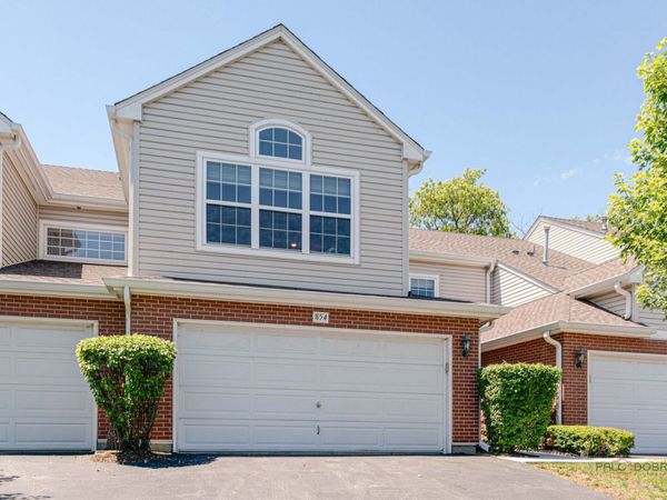 854 Old Checker Road , Buffalo Grove, IL 60089