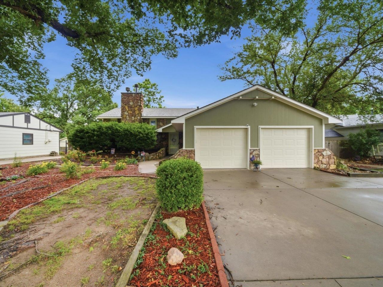 7321 W Suncrest St, Wichita, KS 67212 Main Photo