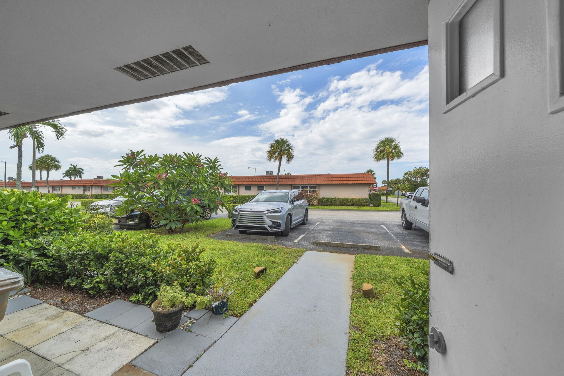 5775 W Fernley Dr Drive W, Unit 76, West Palm Beach, FL 33415 Photo