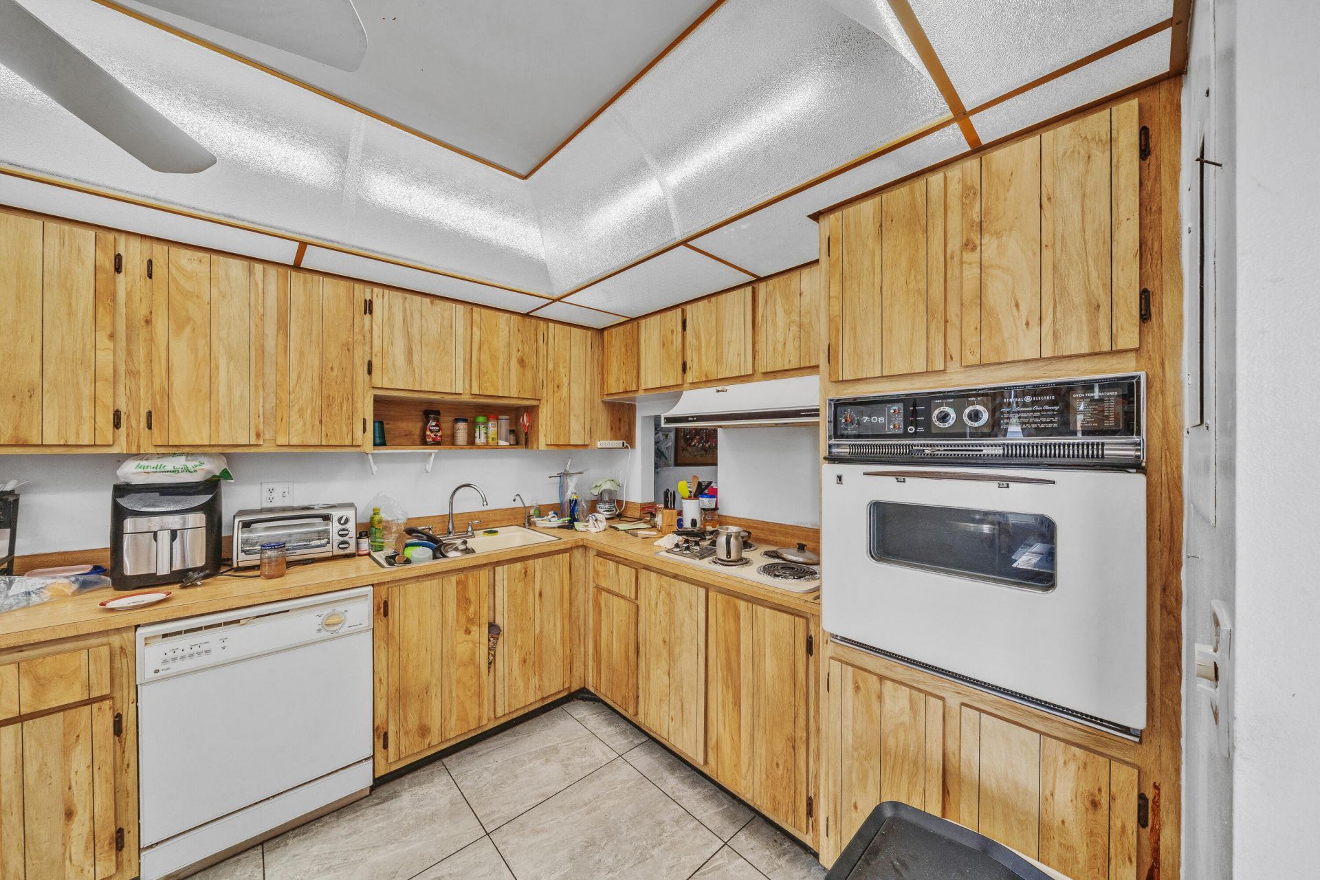 5775 W Fernley Dr Drive W, Unit 76, West Palm Beach, FL 33415 Photo