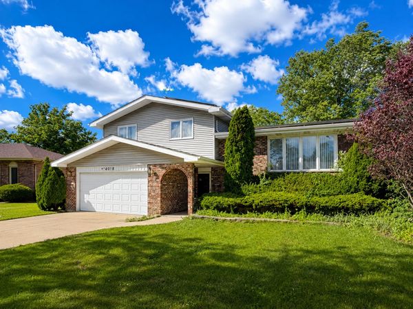 4018 Violet Lane , Matteson, IL 60443