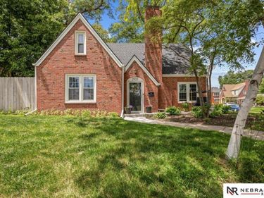 2905 S 20th Street, Lincoln, NE 68502