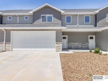2558 W B Street, Lincoln, NE 68522
