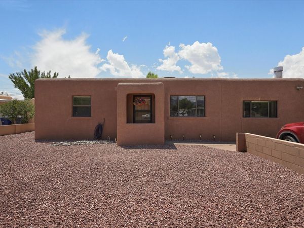2729 Aliso Drive NE, Albuquerque, NM 87110