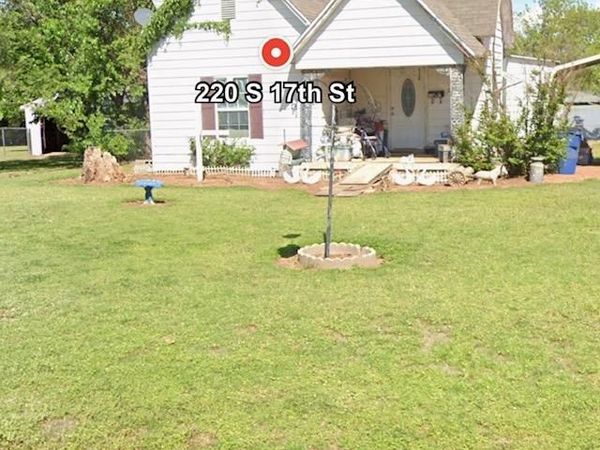 220 S 17th Street, Guthrie, OK 73044