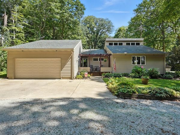 569 N 600 E , Westville, IN 46391