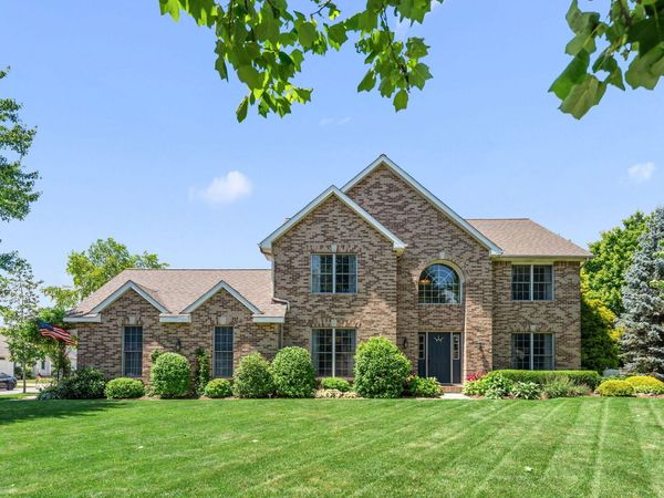 1550 Blue Heron Drive , Valparaiso, IN 46385