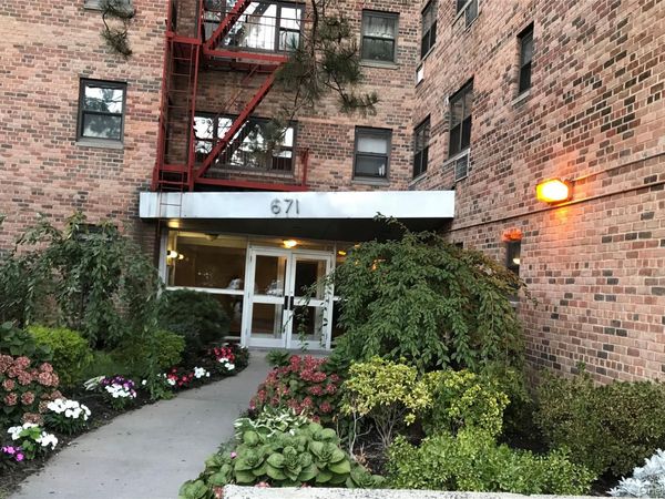671 Bronx River Road , Unit 6G, Yonkers, NY 10704