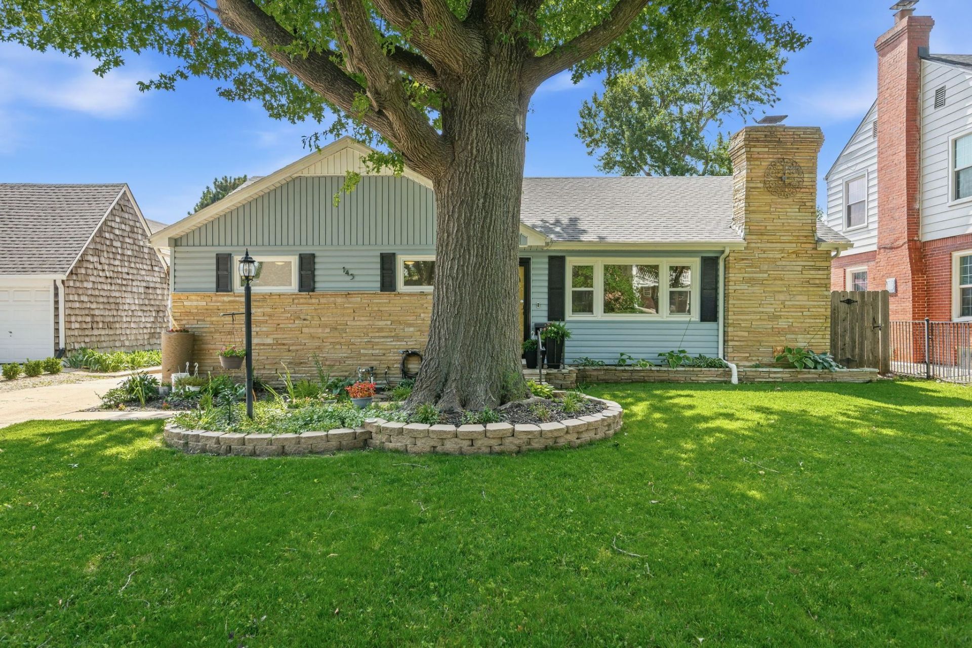 145 S Pinecrest Ave, Wichita, KS 67218 Main Photo