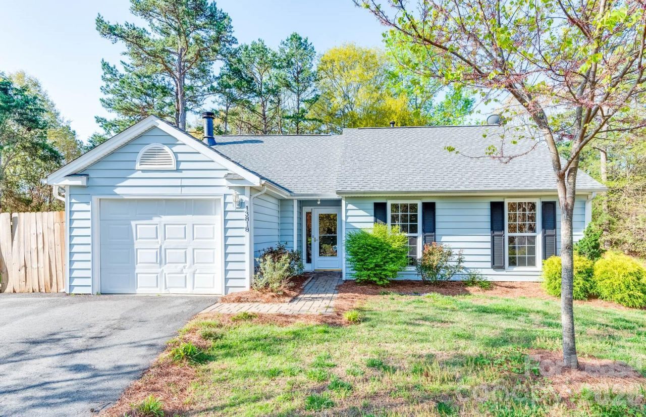 13818 Faversham Court, Pineville, NC 28134 Main Photo