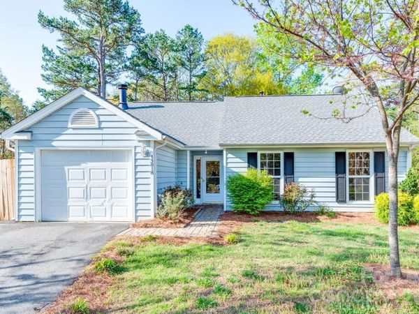 13818 Faversham Court, Pineville, NC 28134