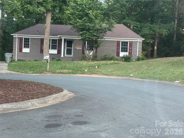 6230 Cross Creek Lane , Charlotte, NC 28212