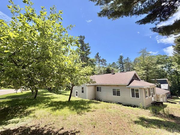 829 Edsel Street, Kingsford, MI 49802