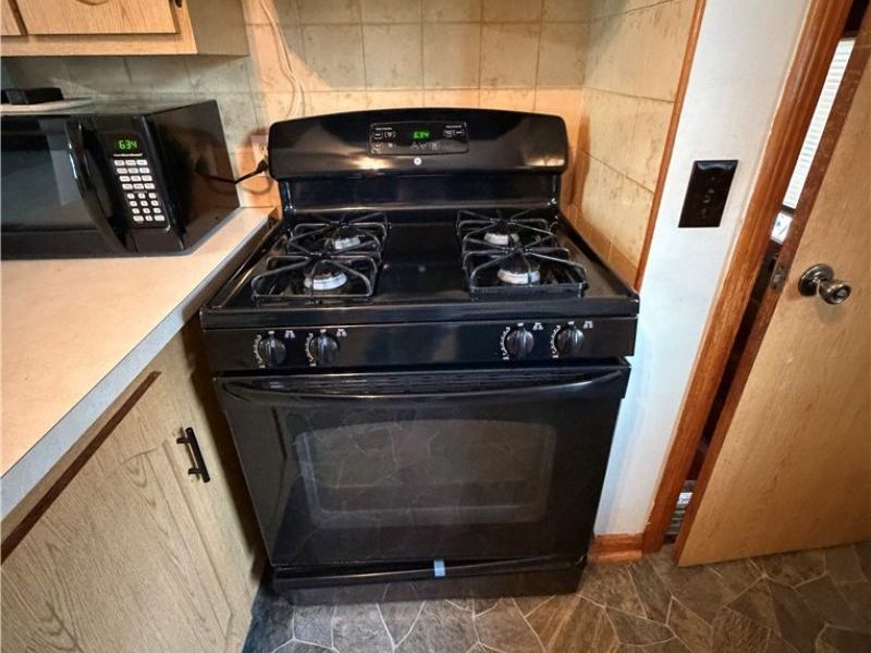 1040 W 18th Street , Lorain, OH 44052 Photo 22