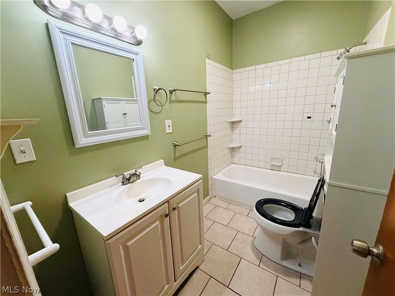 1040 W 18th Street , Lorain, OH 44052 Photo 23
