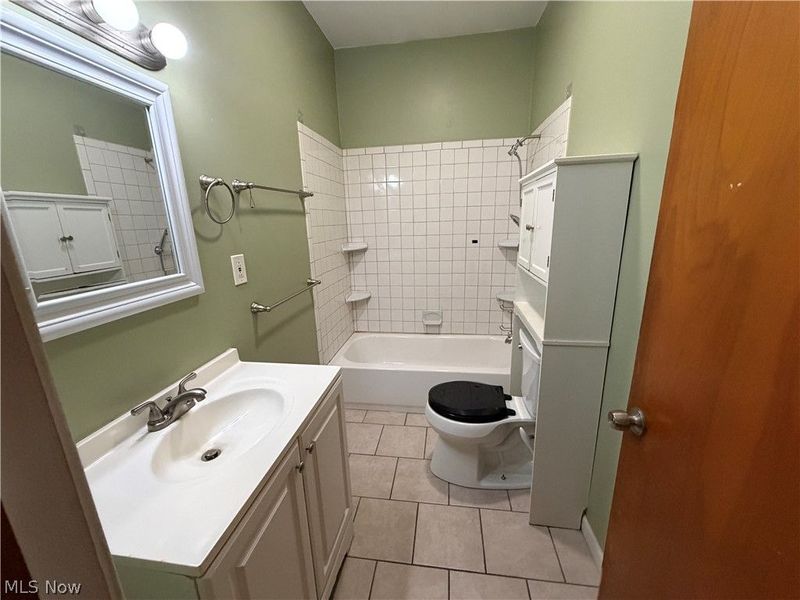 1040 W 18th Street , Lorain, OH 44052 Photo 24
