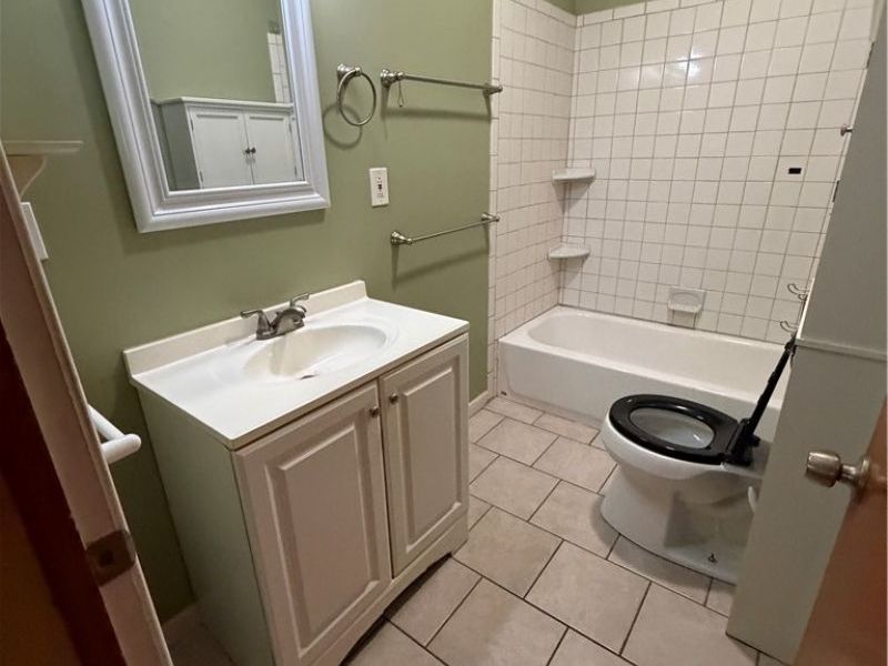 1040 W 18th Street , Lorain, OH 44052 Photo 25