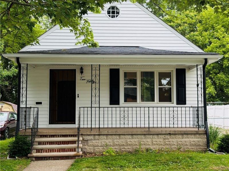 1040 W 18th Street , Lorain, OH 44052 Photo 3