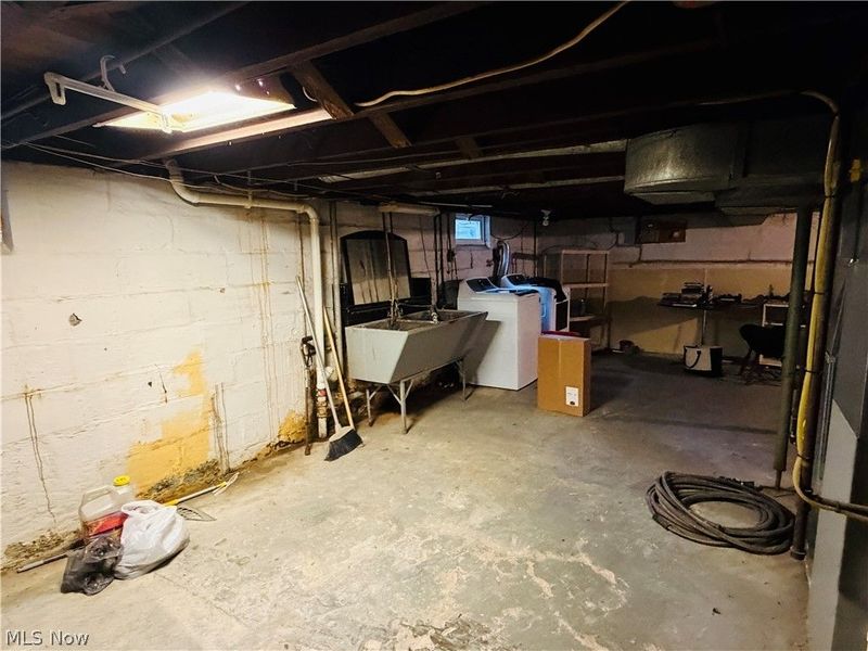 1040 W 18th Street , Lorain, OH 44052 Photo 37