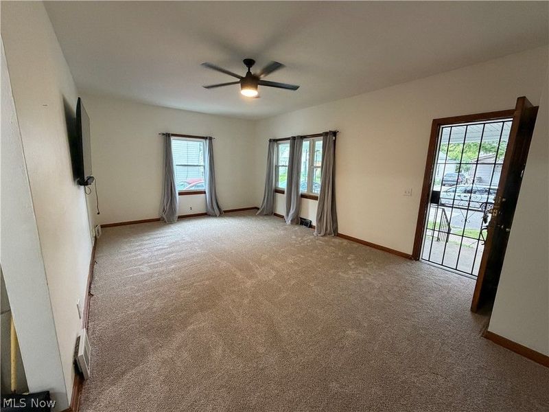 1040 W 18th Street , Lorain, OH 44052 Photo 9