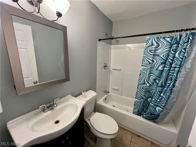 3059 E 73rd Street , Cleveland, OH 44104 Photo 9