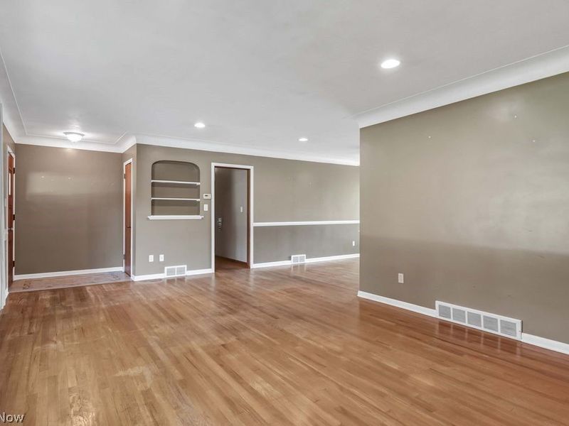 8756 Royalhaven Drive , North Royalton, OH 44133 Photo 12