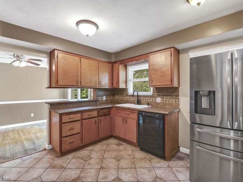 8756 Royalhaven Drive , North Royalton, OH 44133 Photo 18
