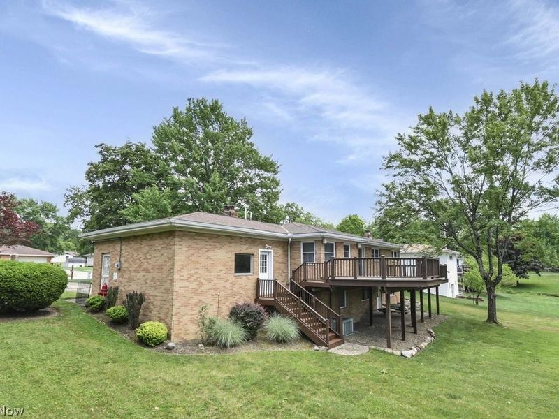 8756 Royalhaven Drive , North Royalton, OH 44133 Photo 3