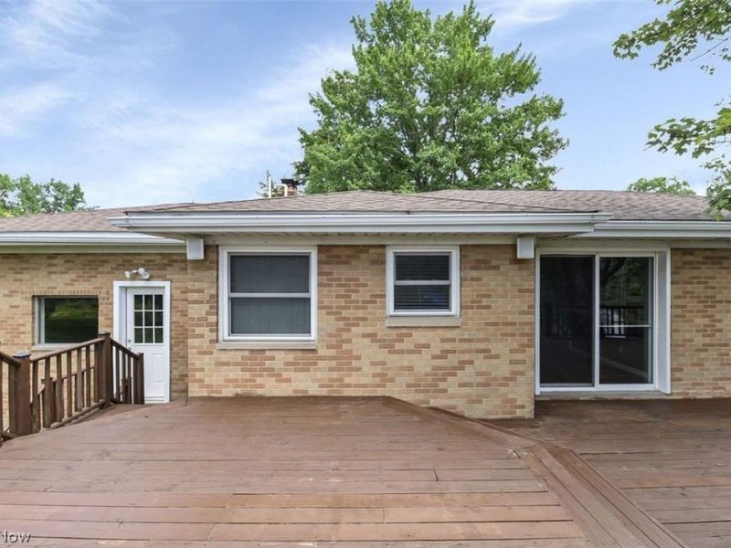 8756 Royalhaven Drive , North Royalton, OH 44133 Photo 7