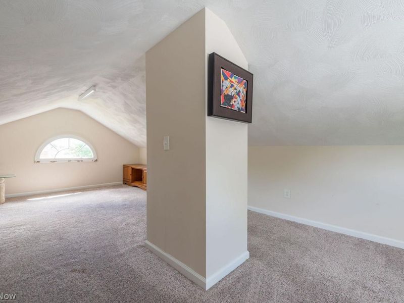 6813 Ridgewood Avenue, Parma, OH 44129 Photo 42