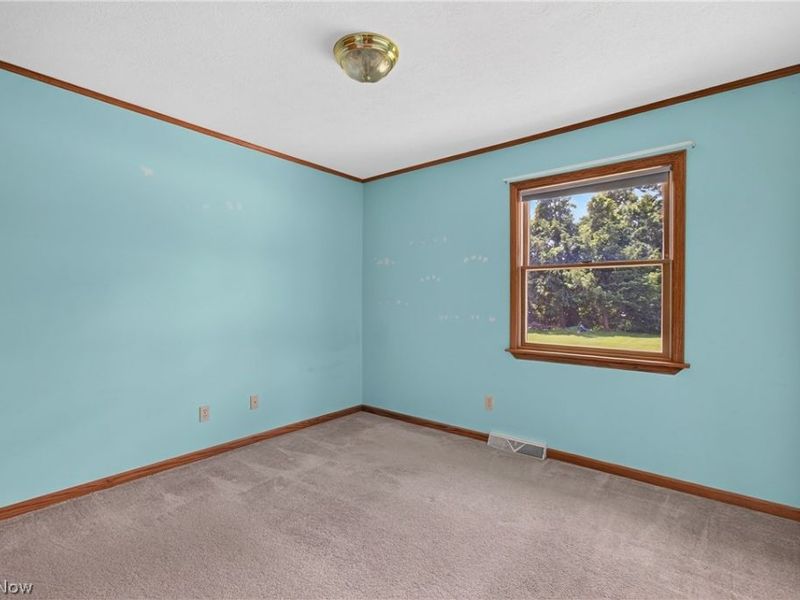 5732 Perry Hills Drive SW, Canton, OH 44706 Photo 18