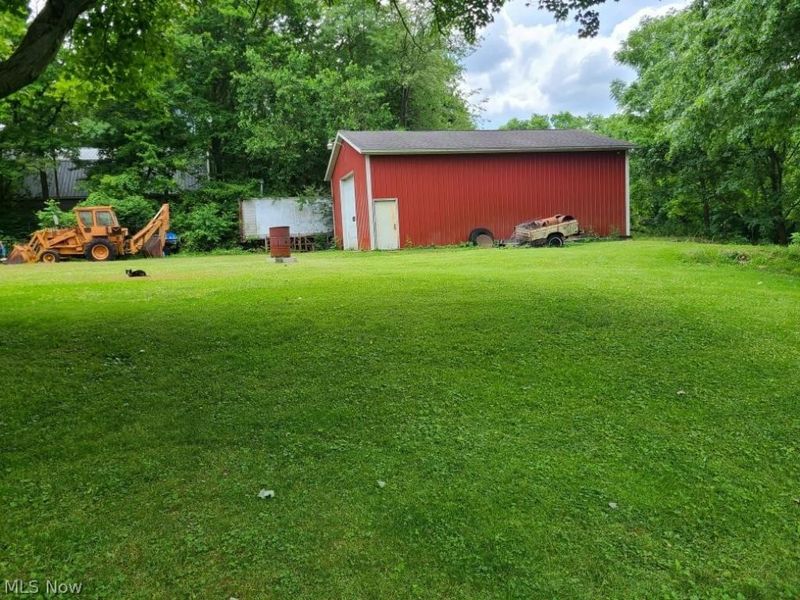 8094 Fohl Street SW, Navarre, OH 44662 Photo 2