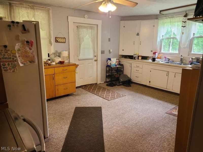 8094 Fohl Street SW, Navarre, OH 44662 Photo 4