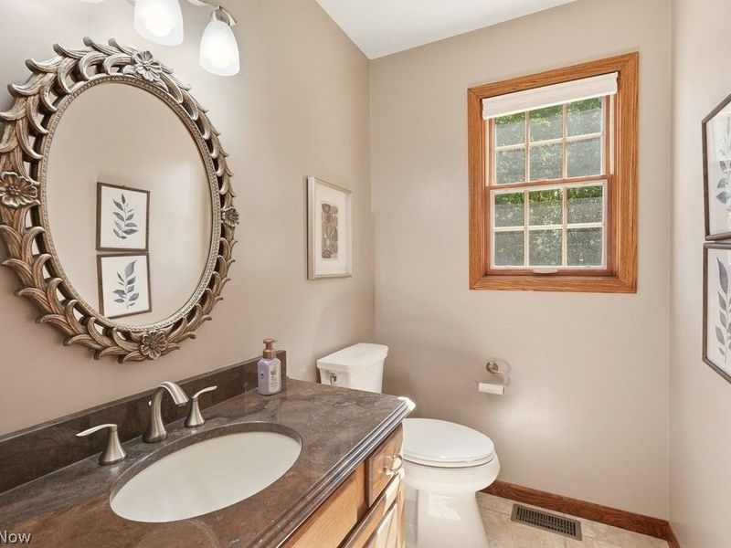 3575 Avanti Lane , Uniontown, OH 44685 Photo 12