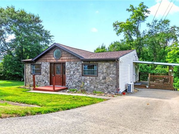 22 Pearl Aly , Monongahela, PA 15063
