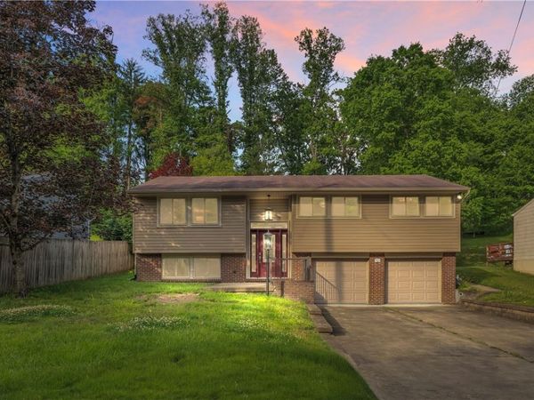 721 Pine Valley Drive, Pittsburgh, PA 15239
