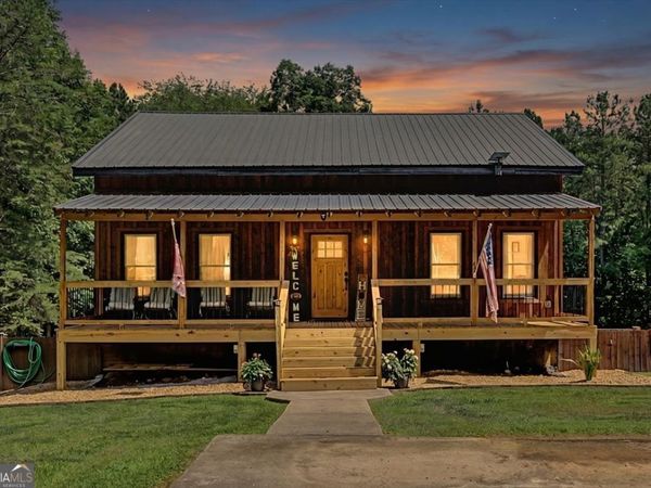 335 Dunn Road SE, Silver Creek, GA 30173