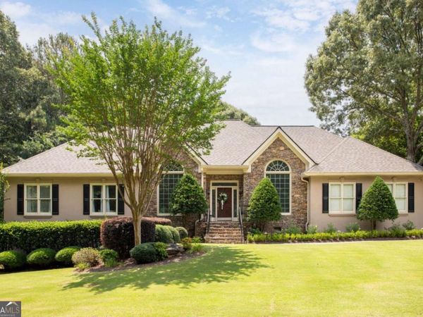 1540 Winding Creek Circle, Snellville, GA 30078