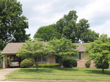 106 Clinton Drive, Paris, KY 40361