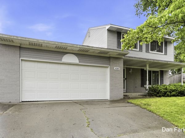 4380 Knickerbocker Court SW, Wyoming, MI 49519