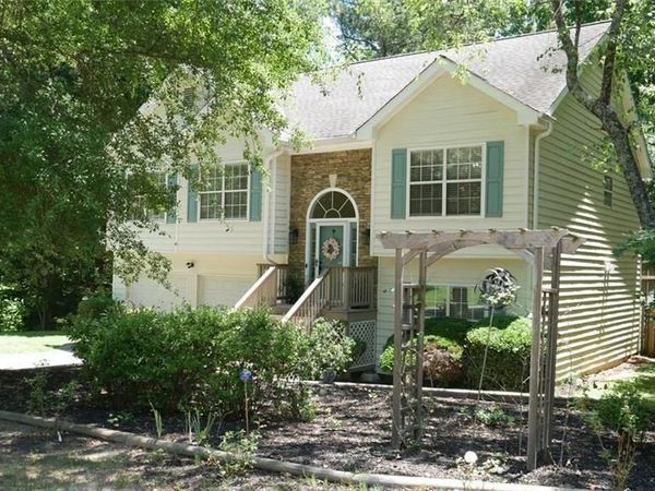 3257 Camens Way NE, Buford, GA 30519