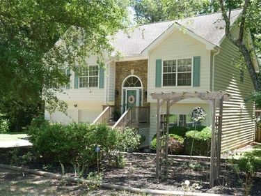 3257 Camens Way NE, Buford, GA 30519
