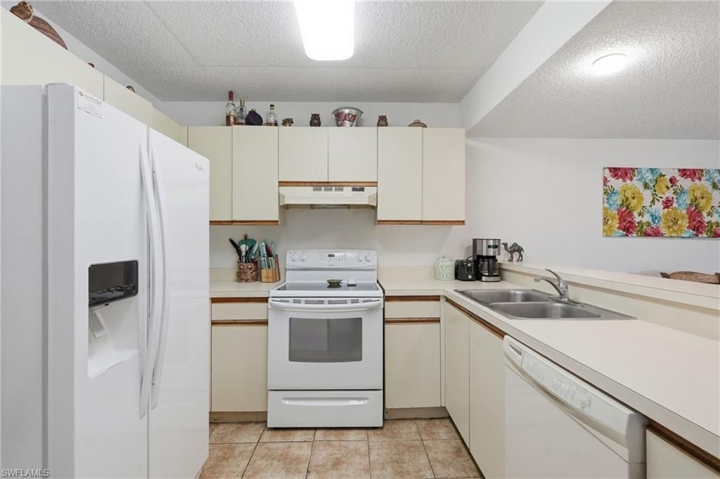 132 Santa Clara Dr, Unit 10, Naples, FL 34104 Photo