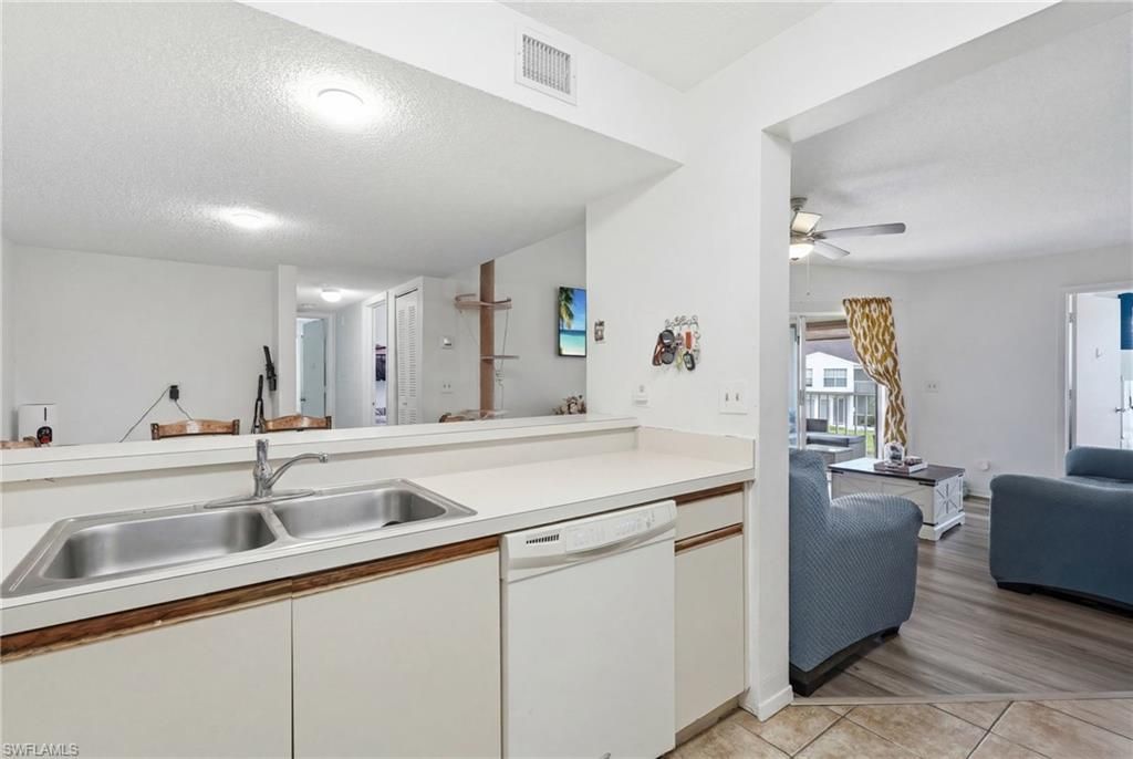132 Santa Clara Dr, Unit 10, Naples, FL 34104 Photo