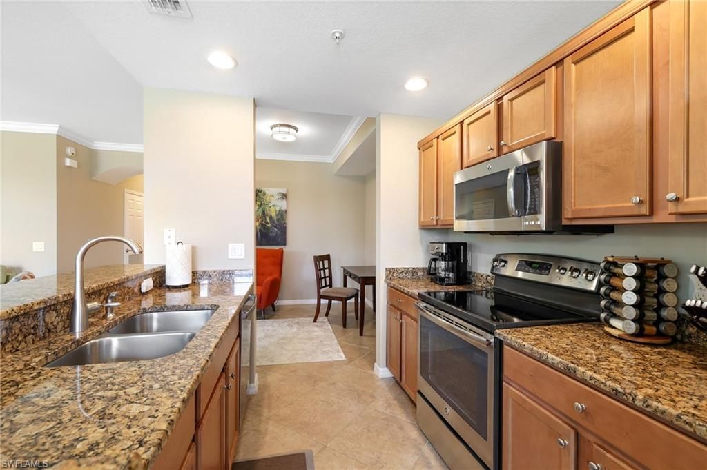 17941 Bonita National Blvd, Unit 327, Bonita Springs, FL 34135 Photo