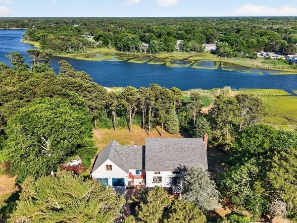 19 Aunt Debbys Rd, Dennis, MA 02639